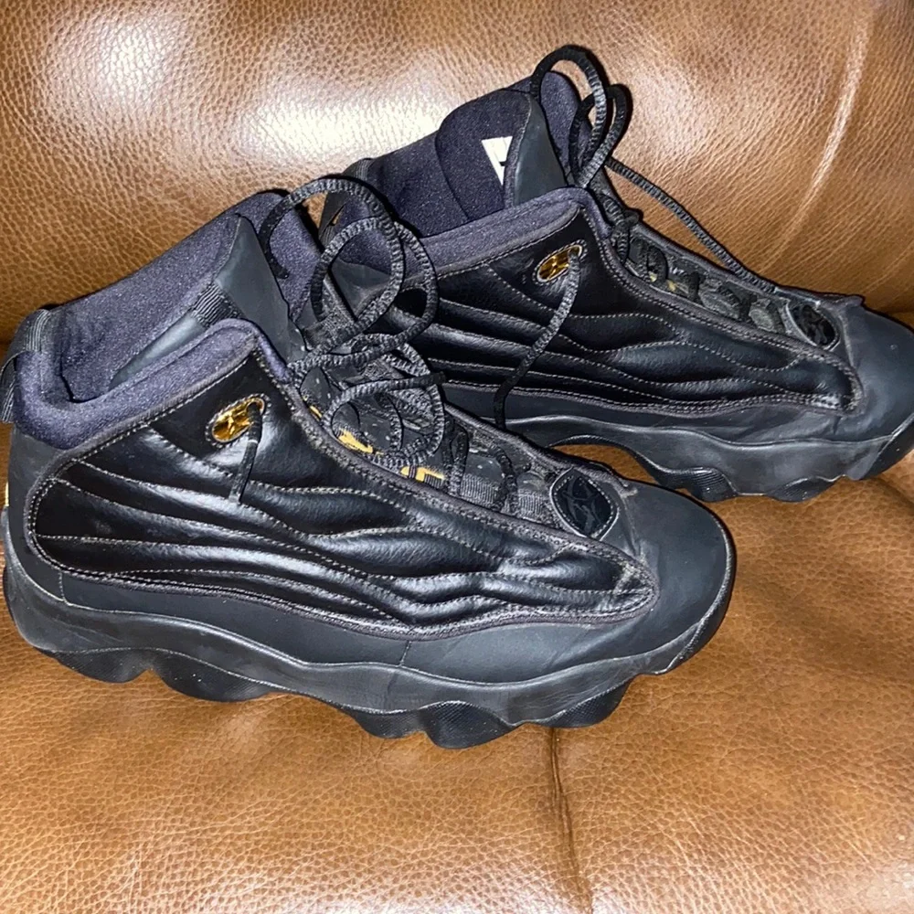 Nike Air Jordan Pro Strong Black BG Size 7Y Basketball Shoes 407484-010🔥 - Picture 2 of 6